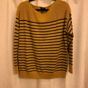 // gap striped sweater //